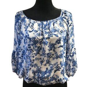 Autres Filles Hummingbird Blue/White Floral Sheer Sleeve Blouse- size XS
